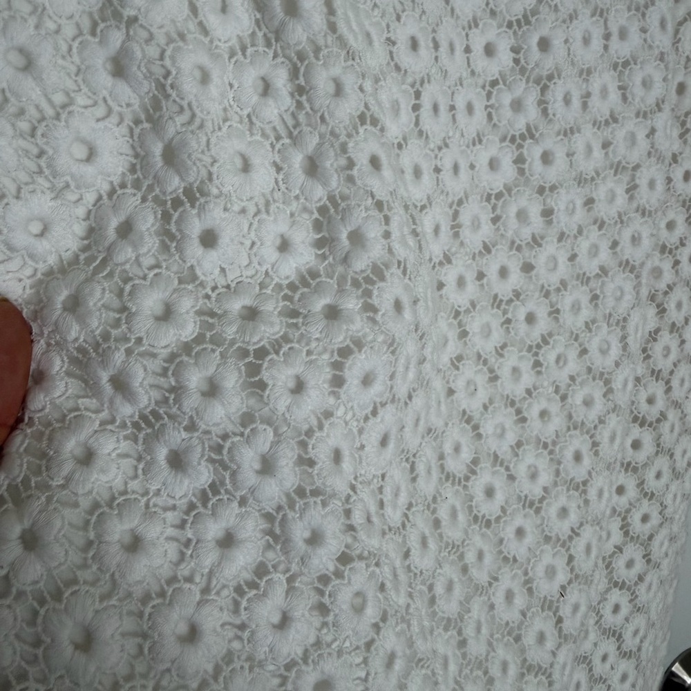 Lilly Pulitzer White Cot Bridal Dress with Eyelet Lace Daisies Size 6 - Picture 4 of 8